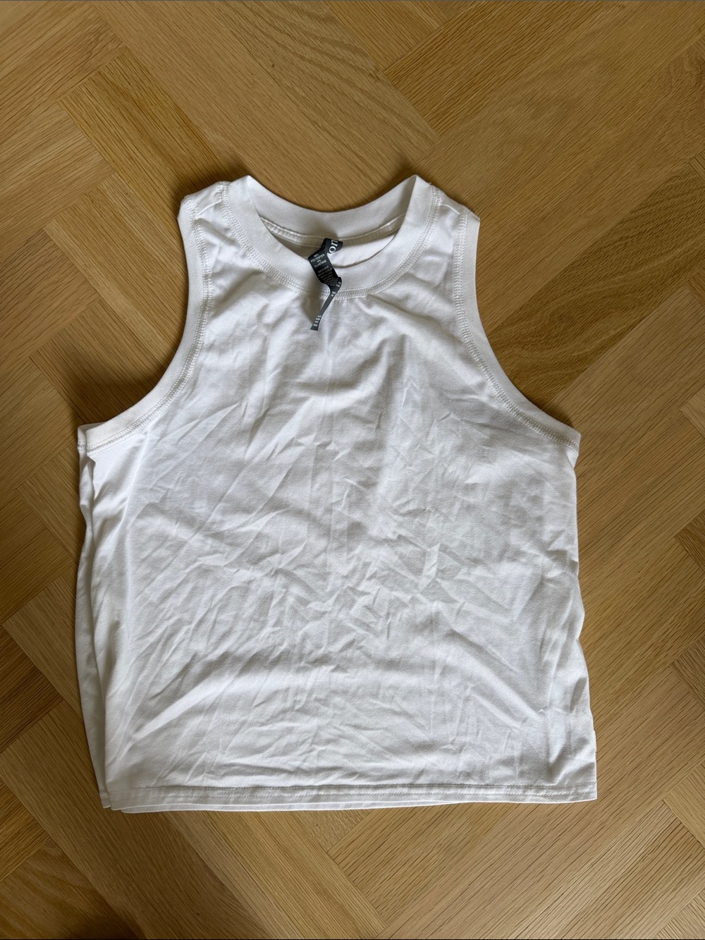 Vuori White Ribbed Muscle Tank - women’s